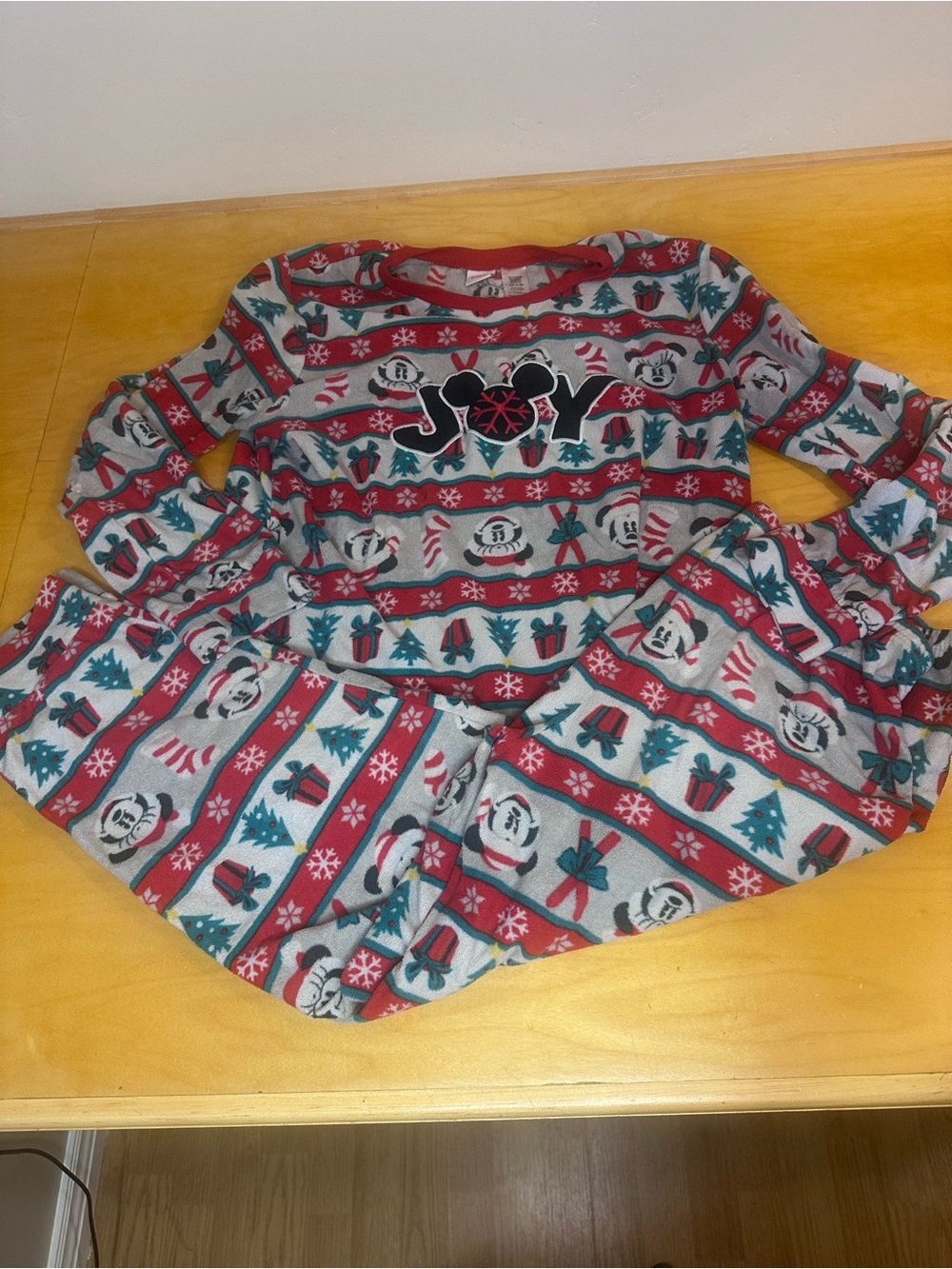 Disney Mickey Mouse Women’s Christmas Holiday Pajama Set Size Large
